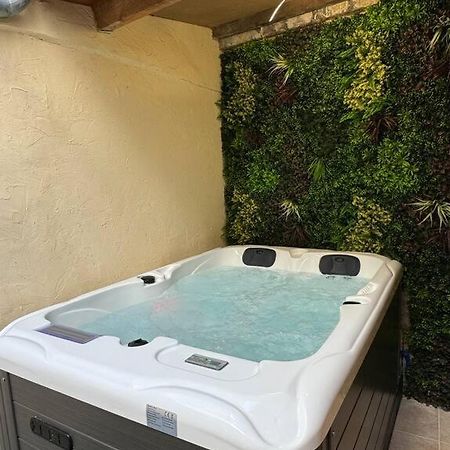Luxury Room - Havre De Paix Avec Jacuzzi Prive Bar-le-Duc Exteriér fotografie