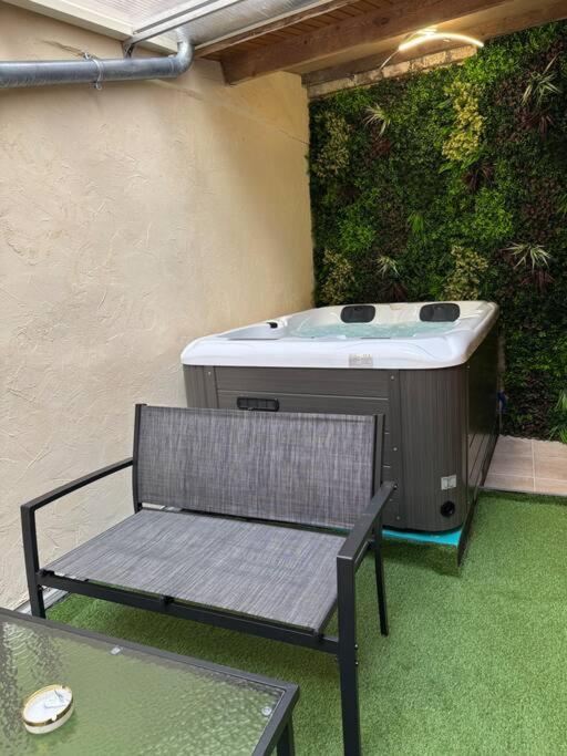 Luxury Room - Havre De Paix Avec Jacuzzi Prive Bar-le-Duc Exteriér fotografie