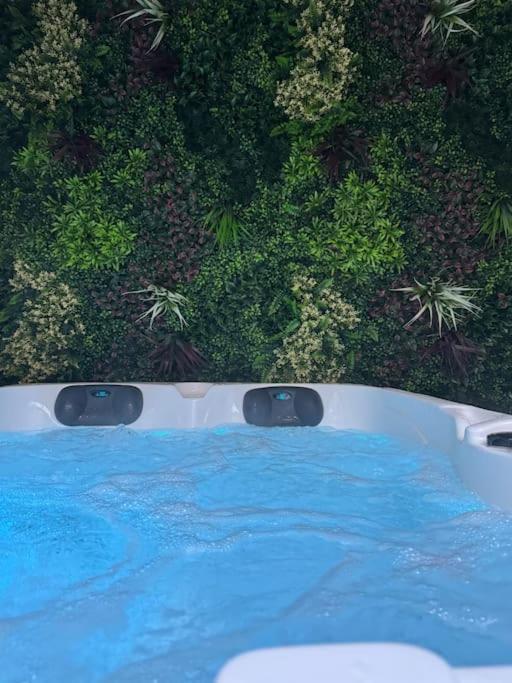 Luxury Room - Havre De Paix Avec Jacuzzi Prive Bar-le-Duc Exteriér fotografie